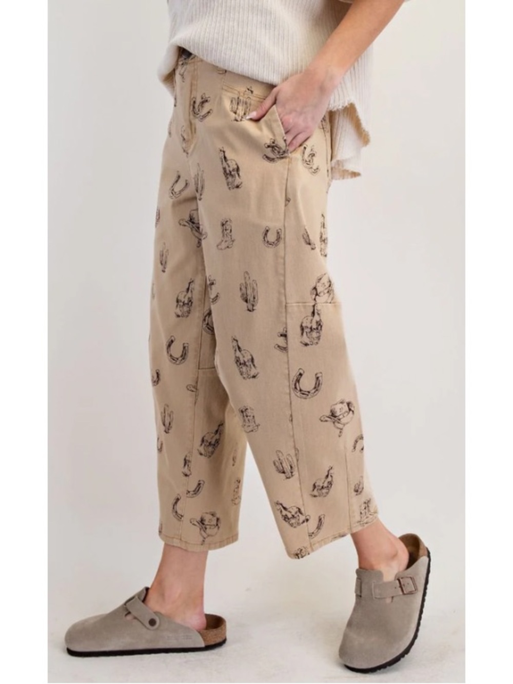 Beige Western Print Twill Cropped Barrel-Leg Pants